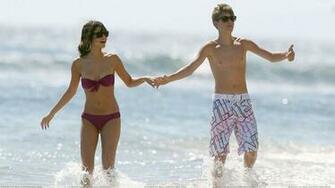 Selena Gomez HD Wallpaper Popopics
