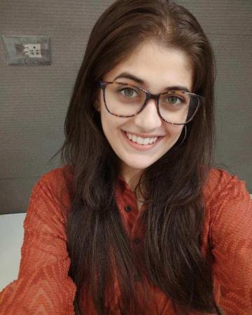Urvi Singh Actress Wiki Biography Age Movies Image News Bugz