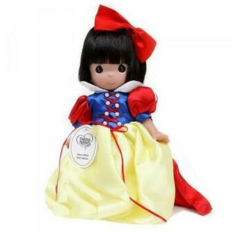 Precious Moments Snow White Doll Image
