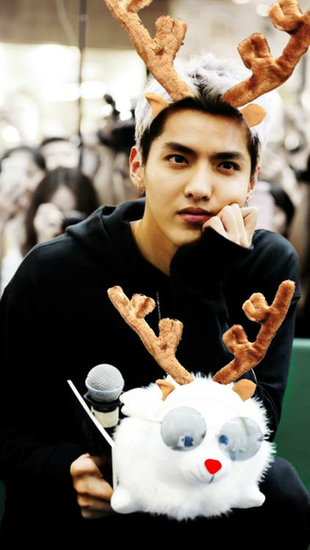 Kris Wu Wallpaper