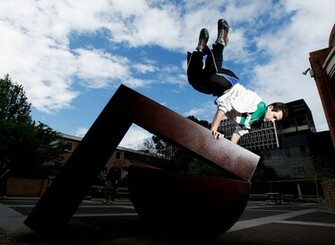 Graffiti Parkour Wallpaper