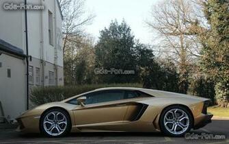 Black And Gold Lamborghini Background Wallpaper