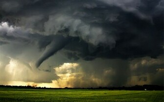 Tornado Wallpaper HD