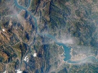 File Three Gorges Dam China Natural Colours Jpg