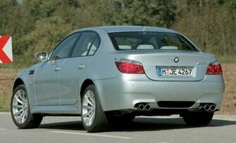 Wallpaper Desk Top Bmw M5 Car Pictures