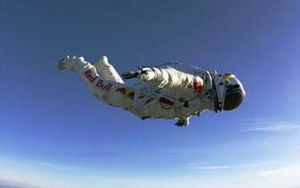 Felix Baumgartner Fall Wallpaper