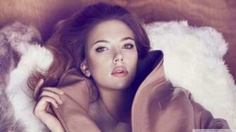 Wallpaper Scarlett Johansson Looking Hot 1080p HD Upload