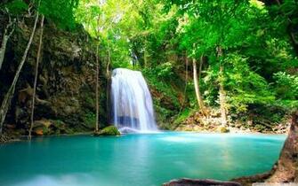 Gambar Wallpaper HD Animasi Air Terjun Bergerak