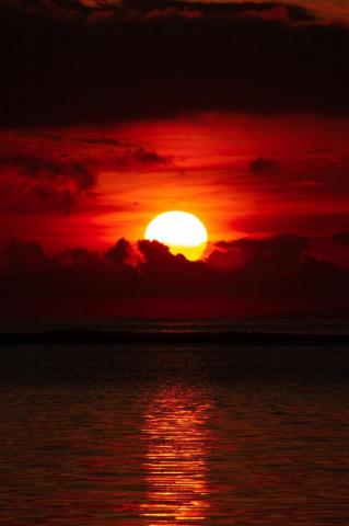 30k Red Sun Pictures Image