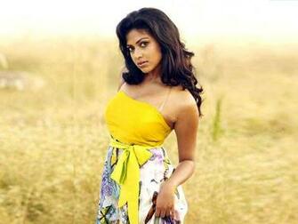 Amala Paul Wallpaper X Net