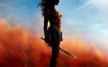 Wonder Woman Banner Goes Up At New York Comic Con Batman News