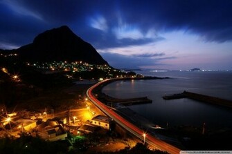 Incredible City Wallpaper Desktopaper HD Desktop