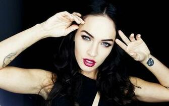 Megan Fox Cute Lips Wallpaper