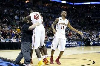 Ncaa Basketball Tournament 3rd Round Iowa State Vs North Carolina