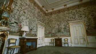 Historic Wallpaper Restoration At Buckingham Palace Uk News