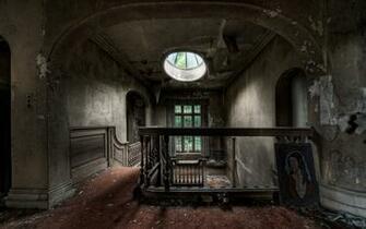 Abandoned House Wallpaper