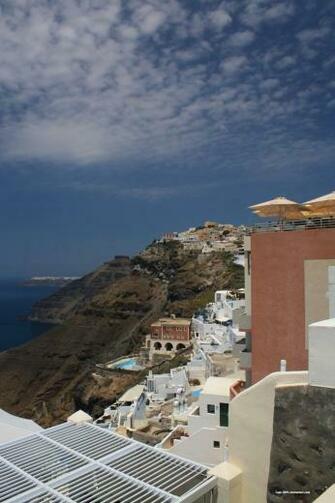Cliffside Santorini Wallpaper