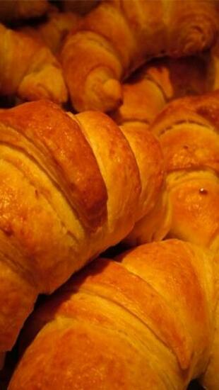 Croissants iPhone Wallpaper