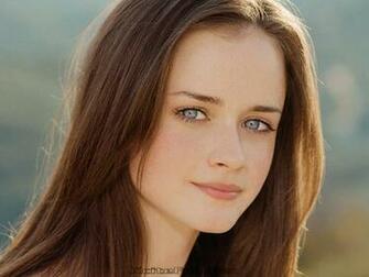 Alexis Bledel Gilmore Girl Cute Wallpaper Global Celebrities