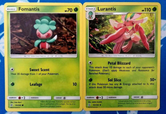 Pok Mon Fomantis Gaming Card Collectibles Wallpaper
