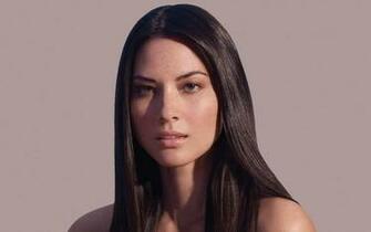 Sexy Olivia Munn HD Wallpaper Of