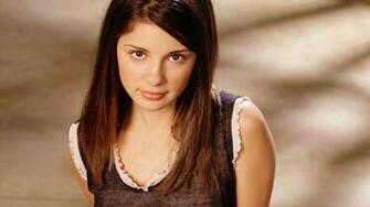Shiri Appleby Wallpaper