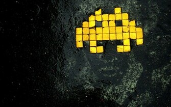 Space Invader Desktop Wallpaper