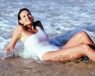 Raquel Welch Photo Of Pics Wallpaper