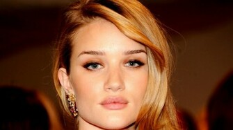 Rosie Huntington Whiteley Wallpaper