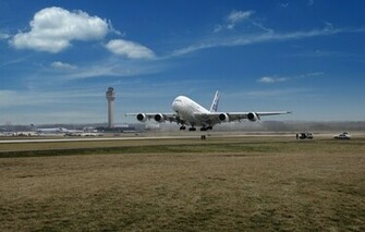 A380 Landing Wallpaper X3cb X3ewallpaper X3c B X3e Aviatoin Airbus