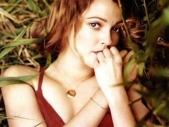 Drew Barrymore Gorgeous Wallpaper Blip Fun Online