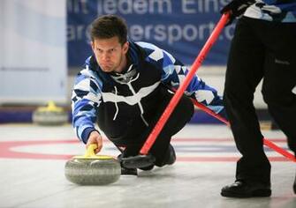 Curling HD Wallpaper Image Background
