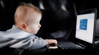 Pics Photos Funny Baby Background HD Wallpaper