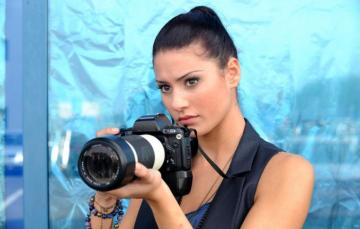 Wallpaper Look Decoration Actress The Camera Bracelets Hair