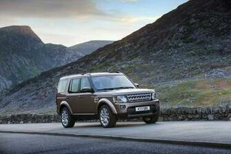 Land Rover Discovery Wallpaper