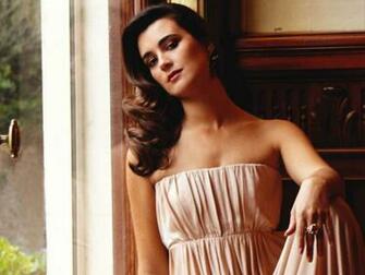 Cote De Pablo Wallpaper