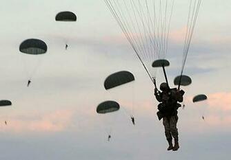 82nd Airborne Division Shuts Down White Supremacist Wearing Unit S Hat