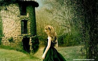 Girl A Sad Image Wallpaper Love Is