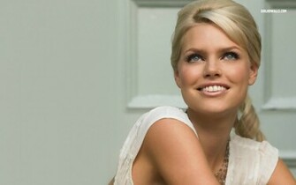 Sophie Monk Wallpaper