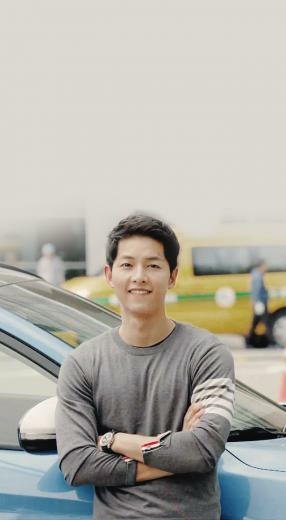 iPhone Wallpaper Of Song Joongki In Descendants Joong