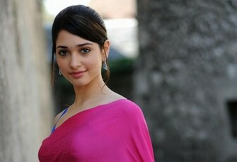 Tamanna Bhatia Hot Wallpaper Apnatimepass