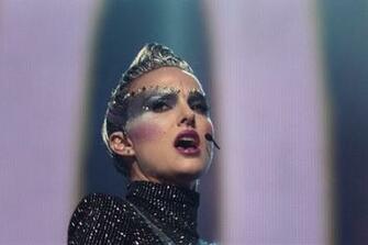 Natalie Portman Bilder First Vox Lux Official Still HD Hintergrund
