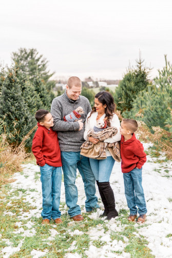 Our Christmas Tree Farm Family Photos Jasmine Maria