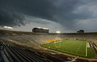 Were The Aliens Cheering For Notre Dame Or Usf