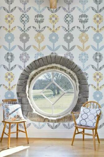 Layla Faye On Wallpaper
