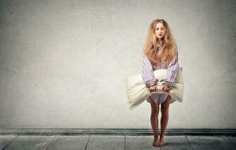 Wallpaper Girl Wall The Situation Barefoot Makeup Hairstyle