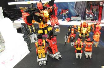 Transformers Power Of The Primes Predaking On Display At