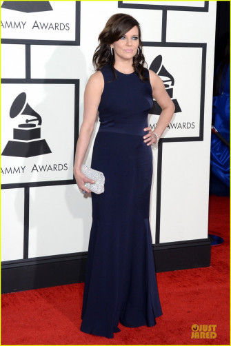 Martina Mcbride Cyndi Lauper Grammys Red Carpet Photo