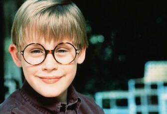 Macaulay Culkin HD Desktop Wallpaper 7wallpaper Net