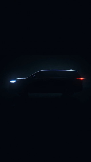 Maruti Suzuki Invicto Launch Next Month Design Features Mileage